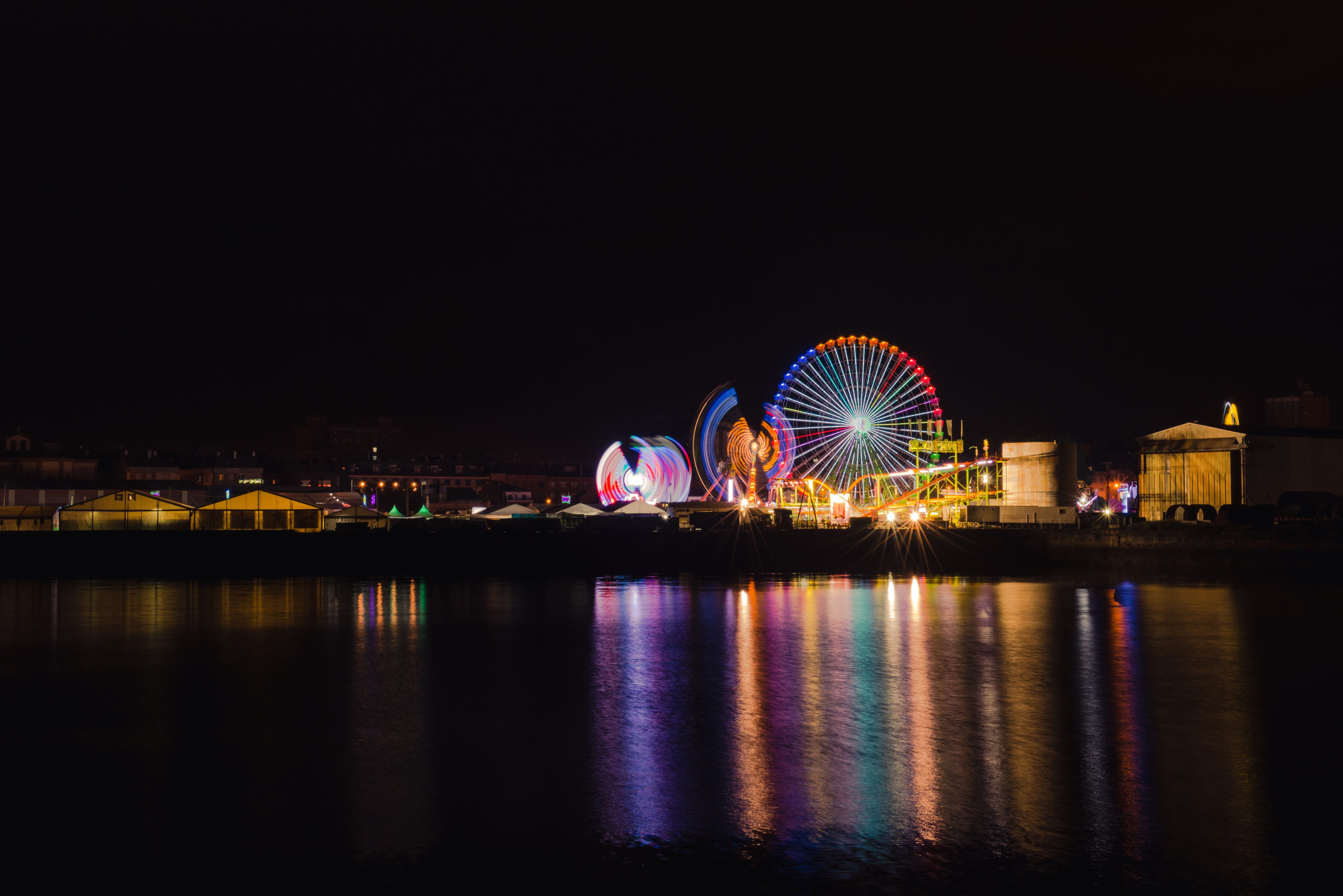 Resorts & Attractions